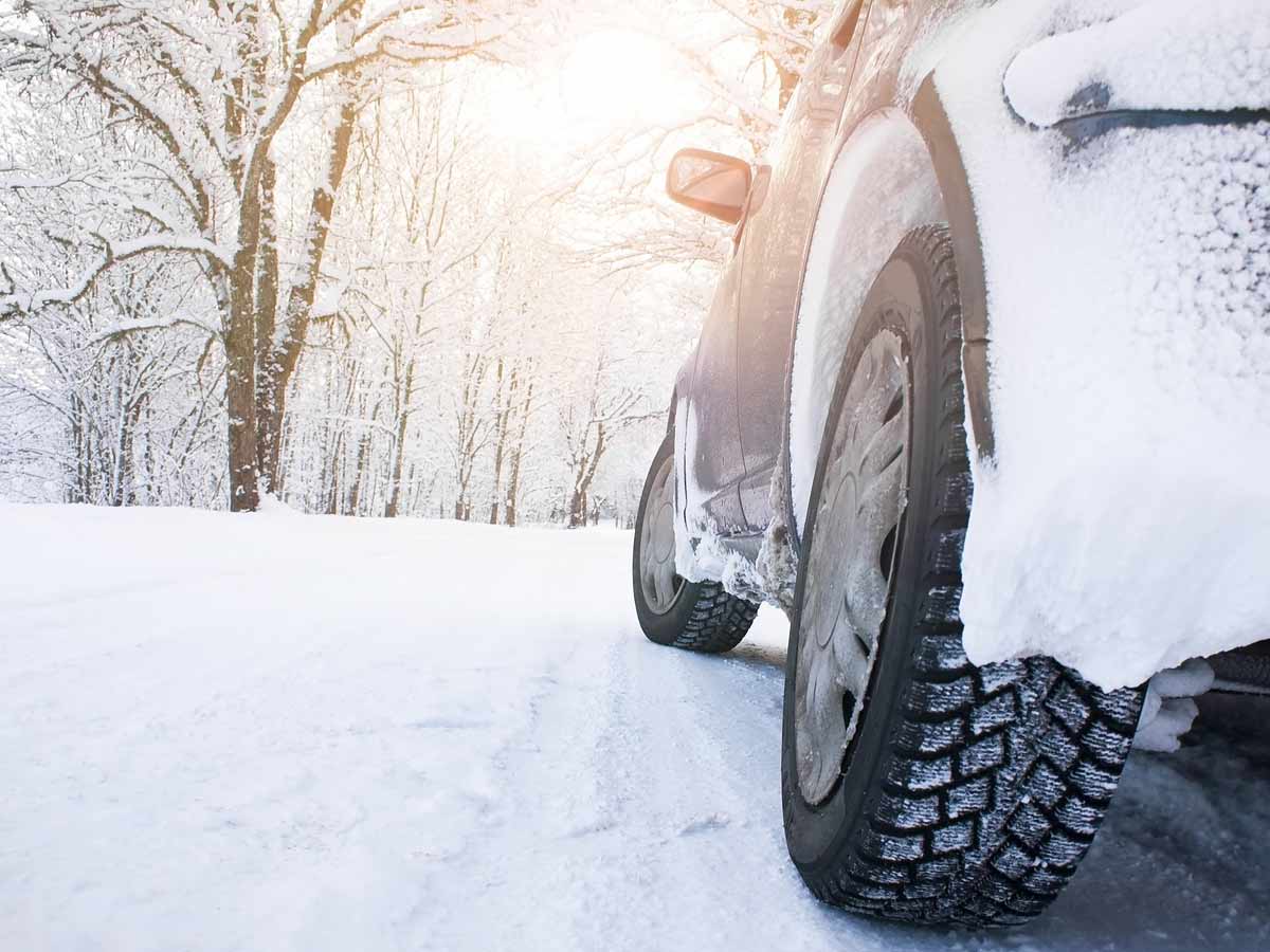 Est-ce encore utile d'équiper sa voiture de pneus hiver? - Trends-Tendances